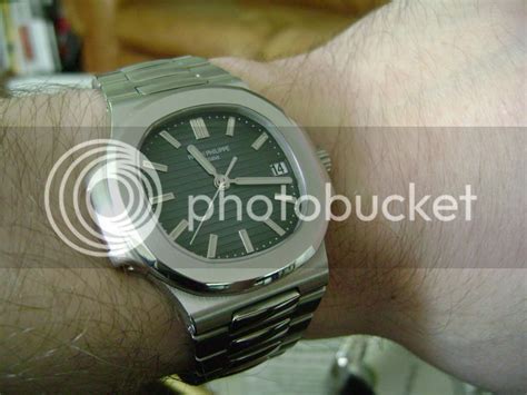 Patek Philippe Nautilus 5800 review ( & comparison vs the.